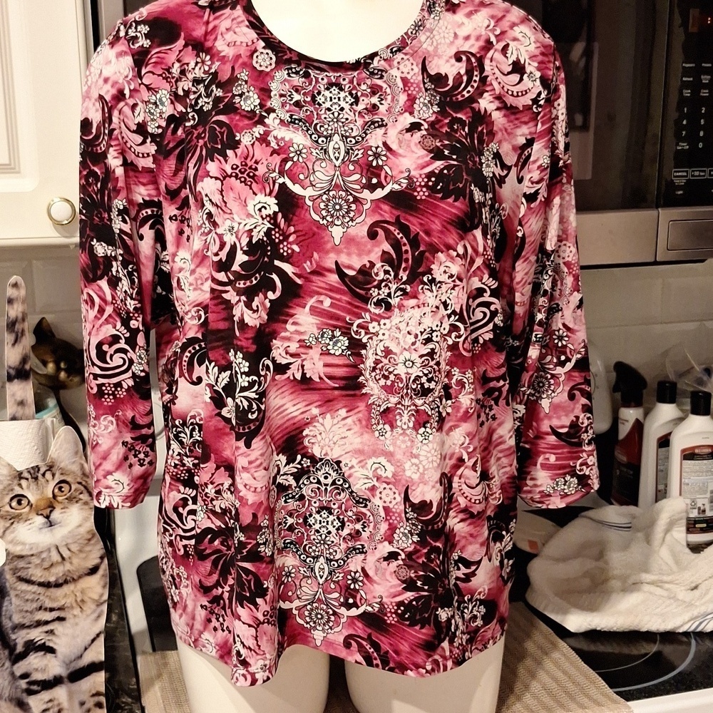 q Alia Stretch Top Size XL